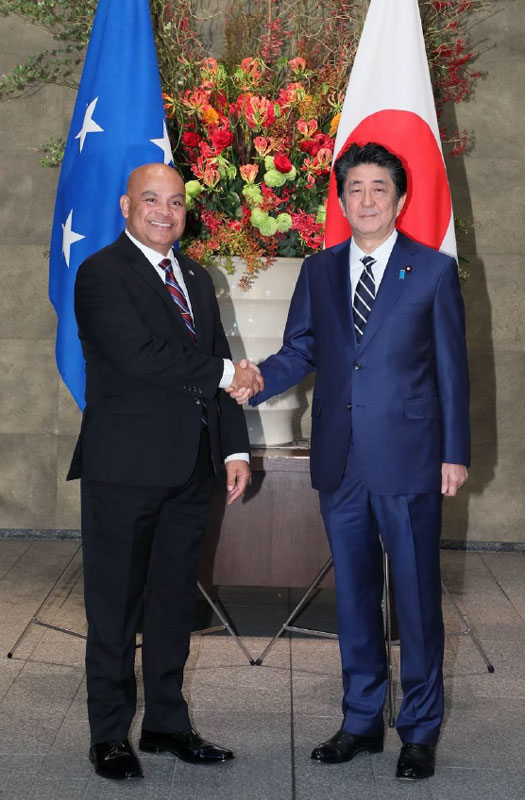 His Excellency David W. Panuelo, President of the FSM and His Excellency Shinzo Abe, Prime Minister of Japan