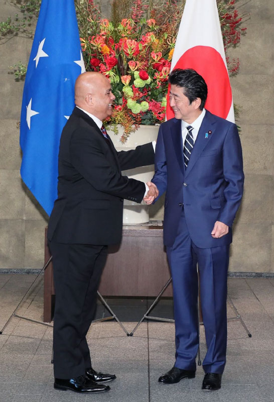 His Excellency David W. Panuelo, President of the FSM and His Excellency Shinzo Abe, Prime Minister of Japan